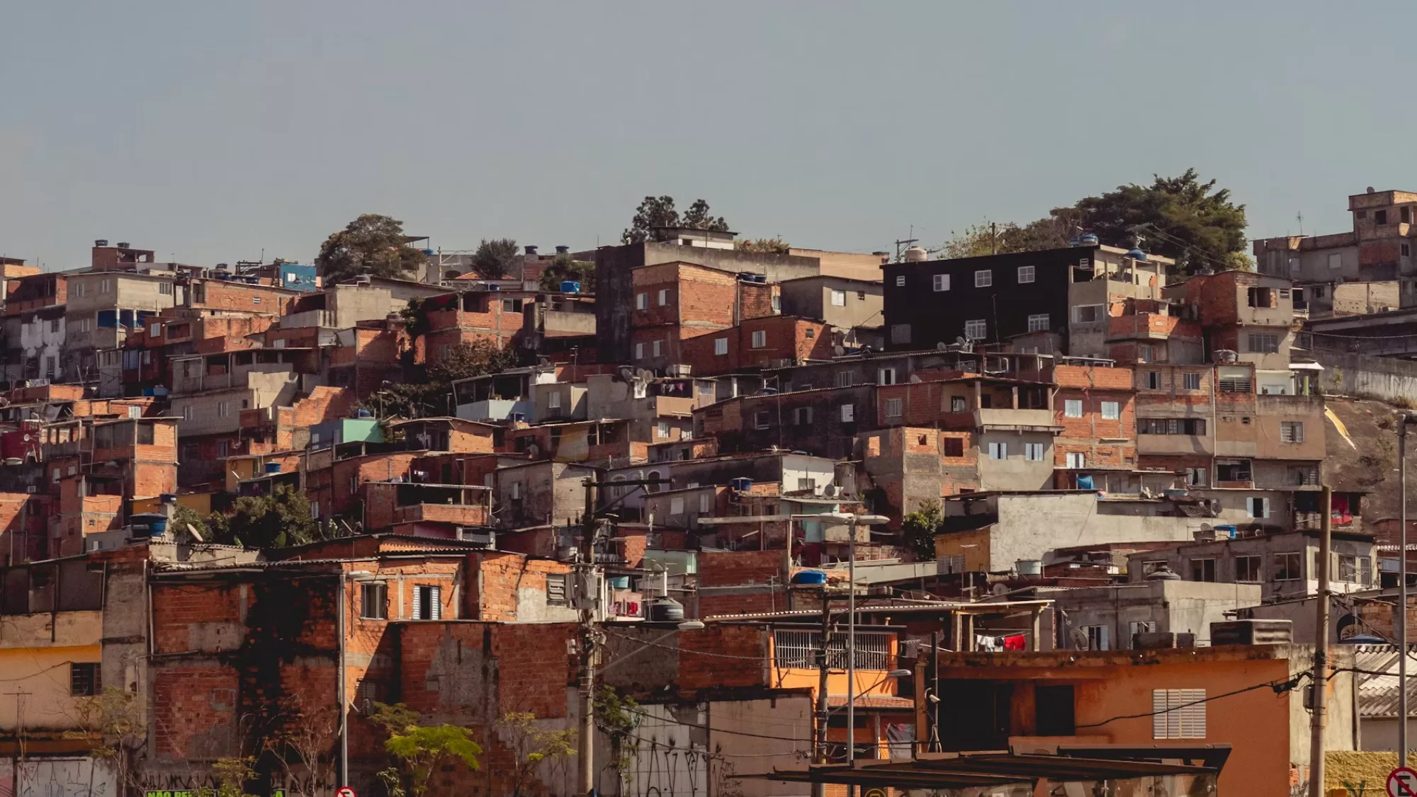 Imagen genérica de un barrio con rentas bajas / UNSPLASH
