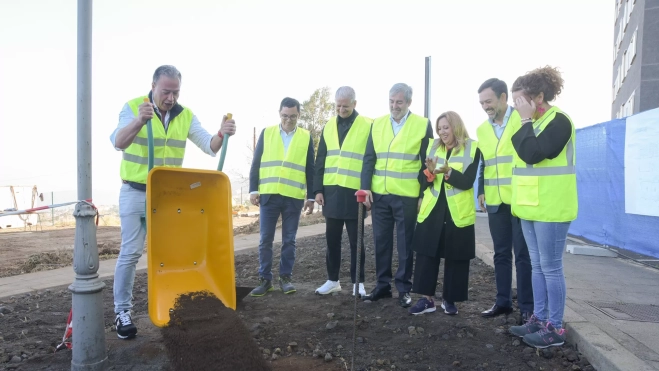 Primera piedra colocada para las 65 viviendas La Orotava / GOBIERNO DE CANARIAS
