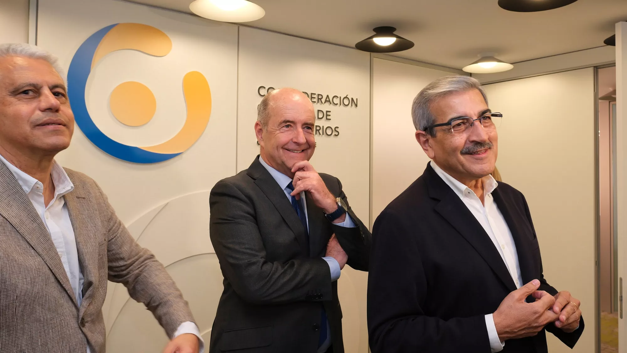 La Confederación Canarias de Empresarios traslada a NC su inquietud por la caída de la productividad en Canarias / EFE - ÁNGEL MEDINA