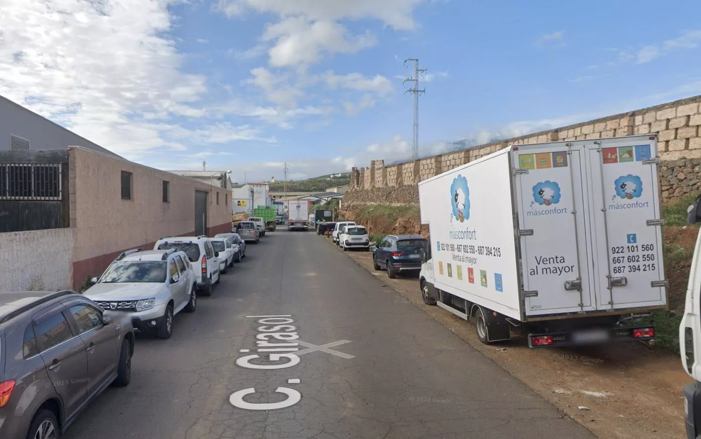 Instalaciones de la empresa Masconfort en Santa Cruz / AH