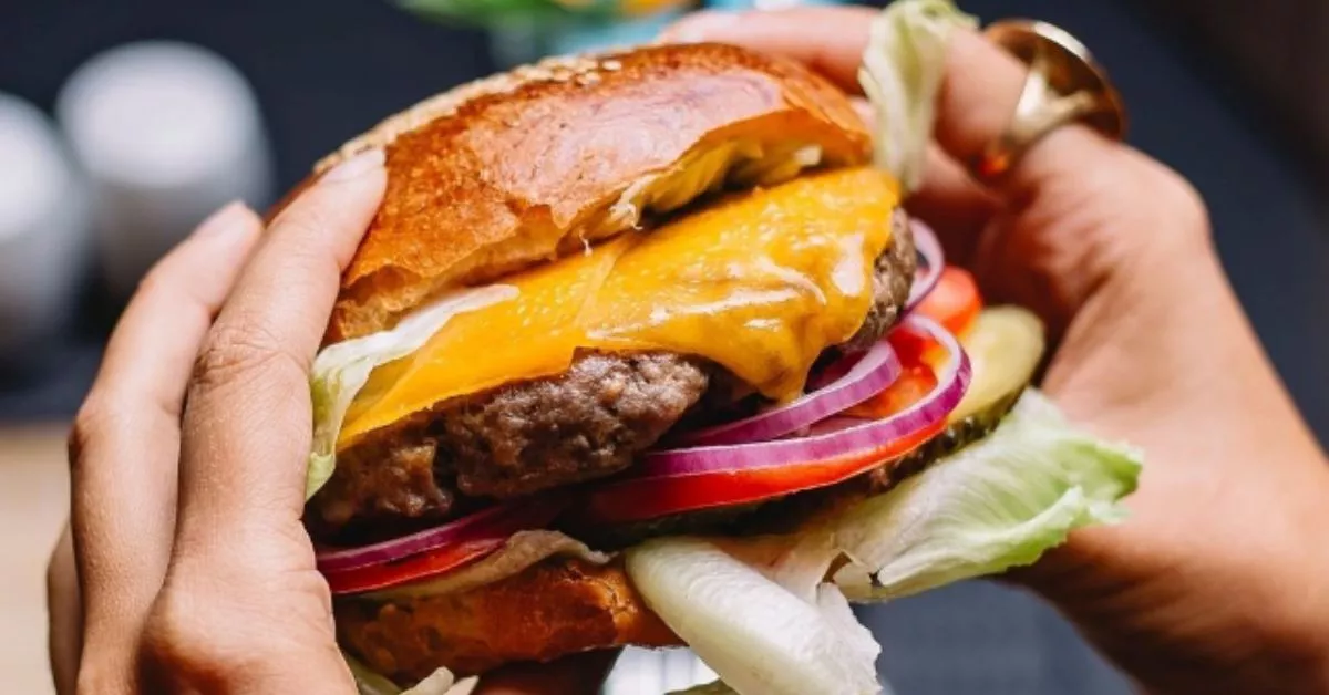 Con su apertura en Heraclio Sánchez, Fusion Burguer aterriza en La Laguna para completar la oferta de sus locales en Caletillas y Barranco Grande./ IG FUSION BURGUER