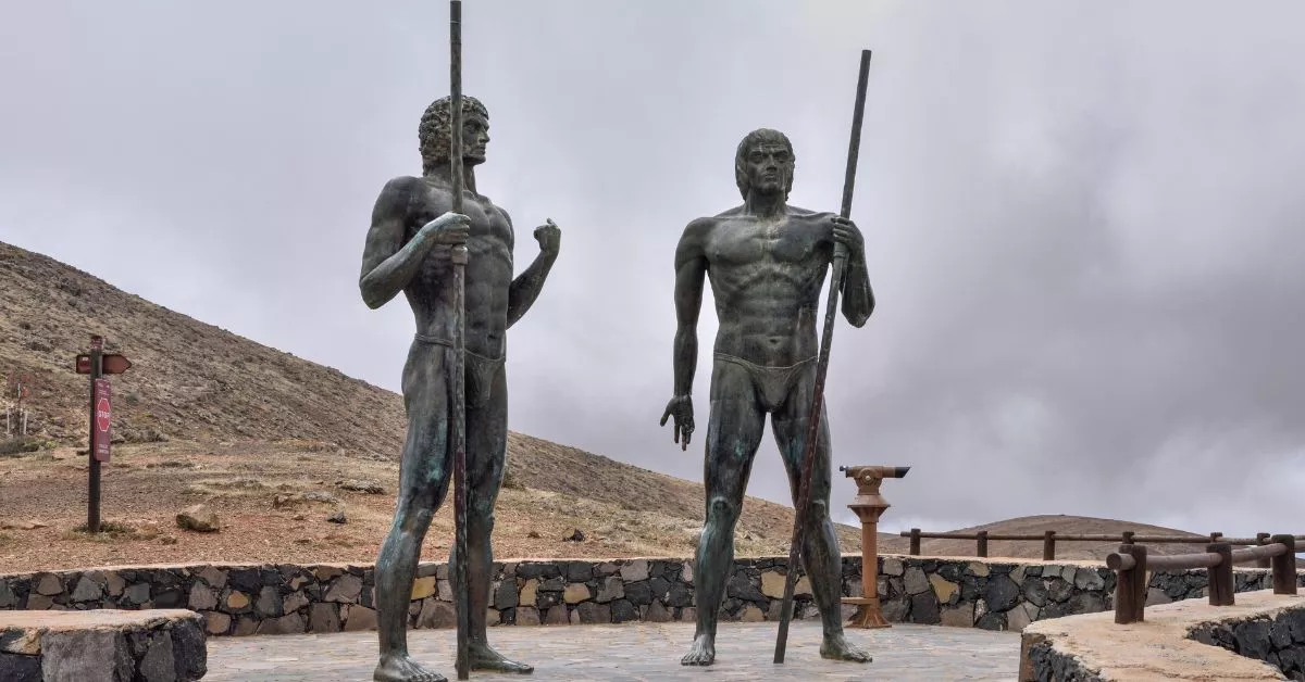 Mirador de Guise y Ayoze en Fuerteventura, una de las islas de la Conquista señorial donde pudo surgir el término guanche a partir del francés para designar la habilidad de los aborígenes para esquivar objetos lanzados./ REDES.