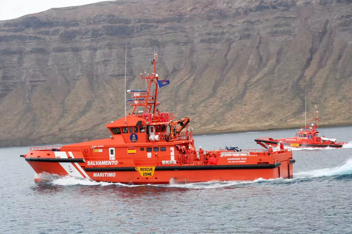 Guardamar Talia, que rescata a personas que llegan en cayucos. / SALVAMENTO MARÍTIMO