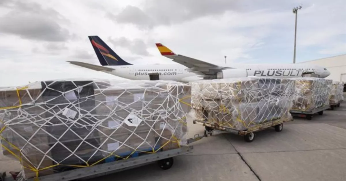 Parte del material sanitario adquirido en China por el Gobierno de Canarias y que transportó Plus Ultra. / GOBCAN