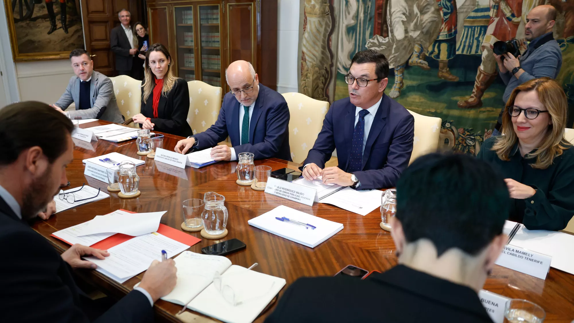Reunión del Ministerio de Transporte con el Gobierno de Canarias y los cabildos de Tenerife y Gran Canaria / EFE - MARISCAL