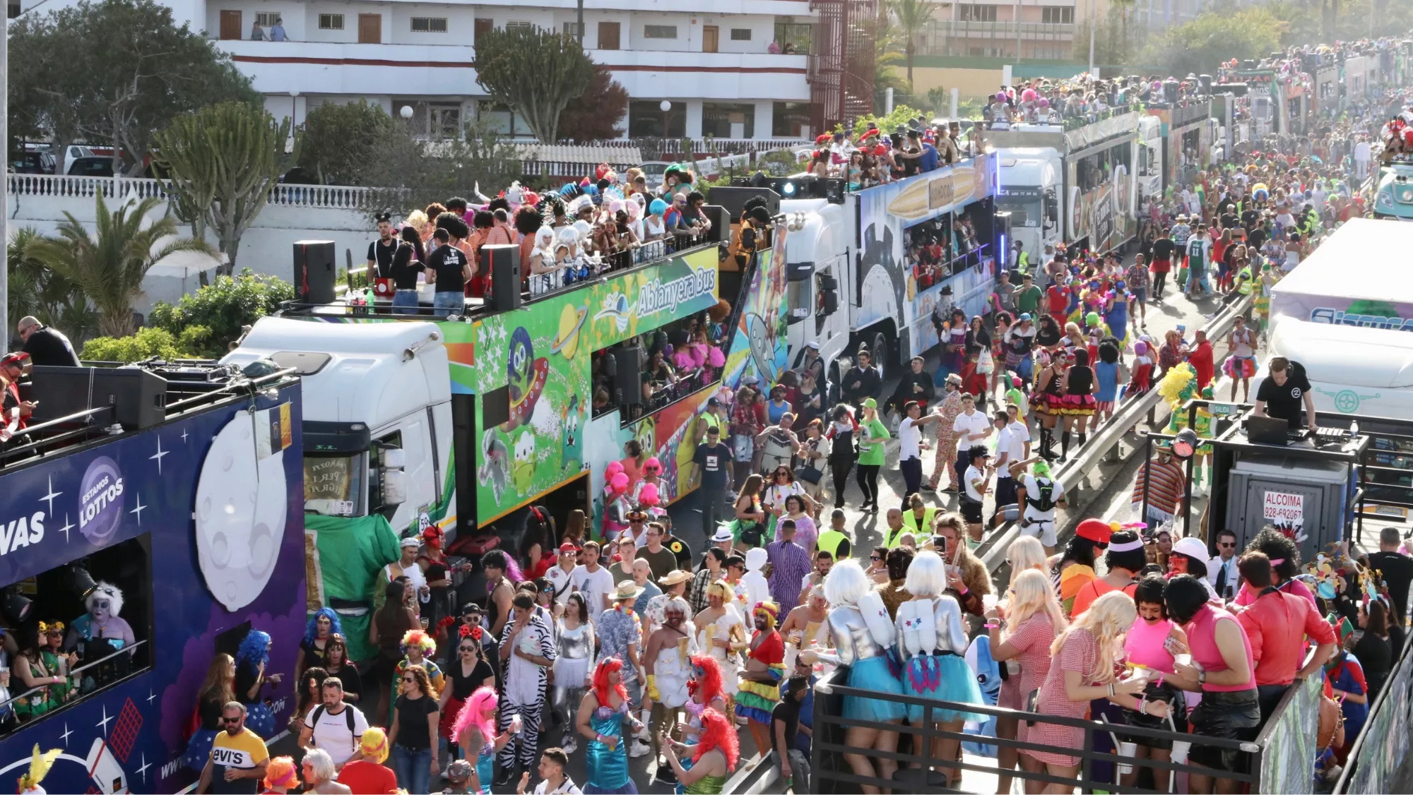 Imagen de la Gran Cabalgata de Carnaval de Maspalomas / AYUNTAMIENTO DE SAN BARTOLOMÉ DE TIRAJANA