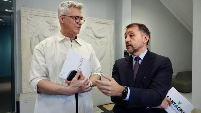 El concejal de Cultura, Santiago Díaz, y el alcalde de Santa Cruz, José Manuel Bermúdez / CEDIDA