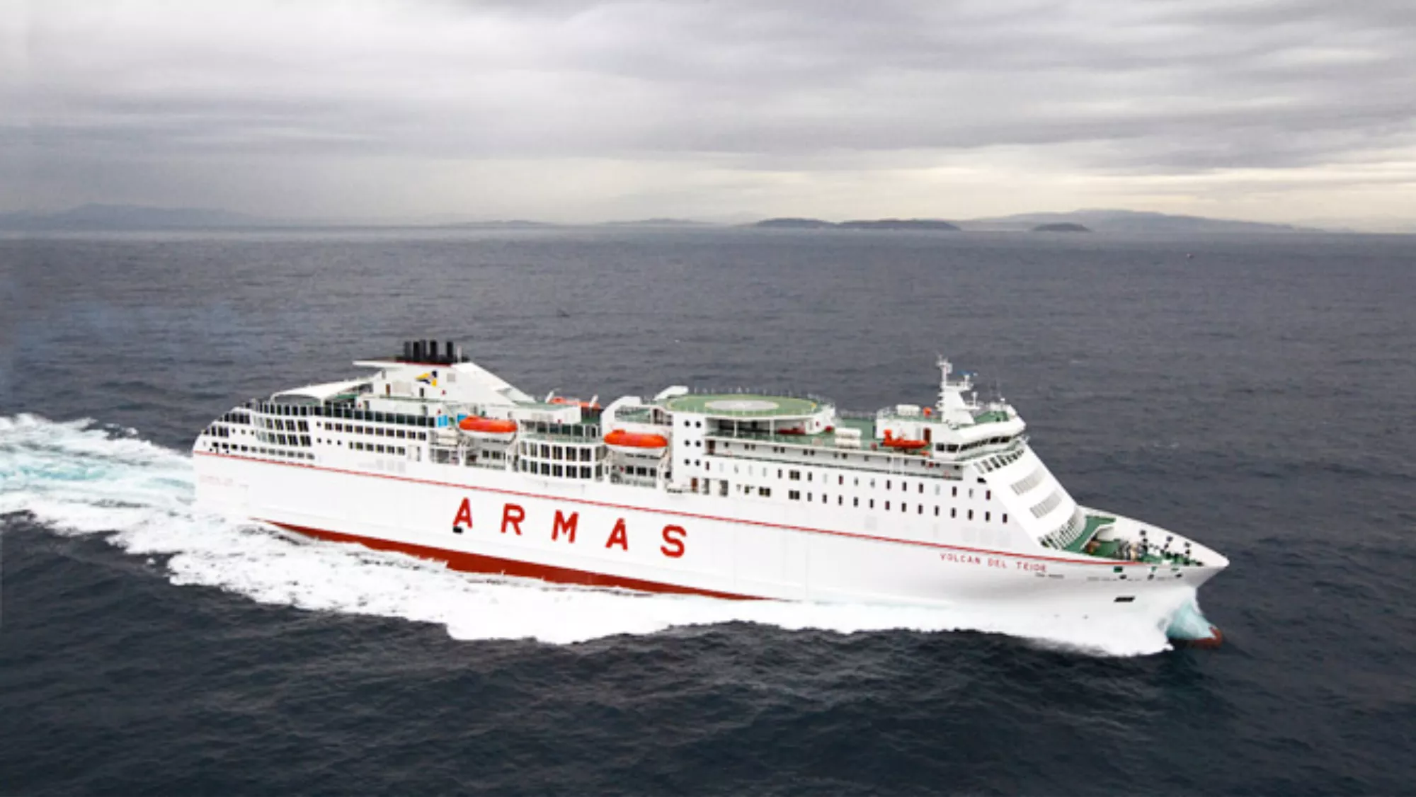 Buque 'Volcán del Teide' / NAVIERA ARMAS