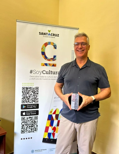 El concejal de Cultura de Santa Cruz de Tenerife, Santiago Díaz Mejías, en la presentación de la app #SoyCulturaSC