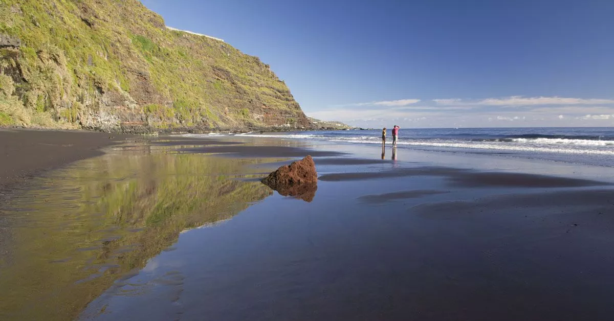 La playa de Nogales, en La Palma, es para National Geographic la mejor de Canarias, mientras que Benijo (Tenerife) y Papagayo (Lanzarote) también se encuentran entre las 25 mejores del país./ TURISMO CANARIAS.