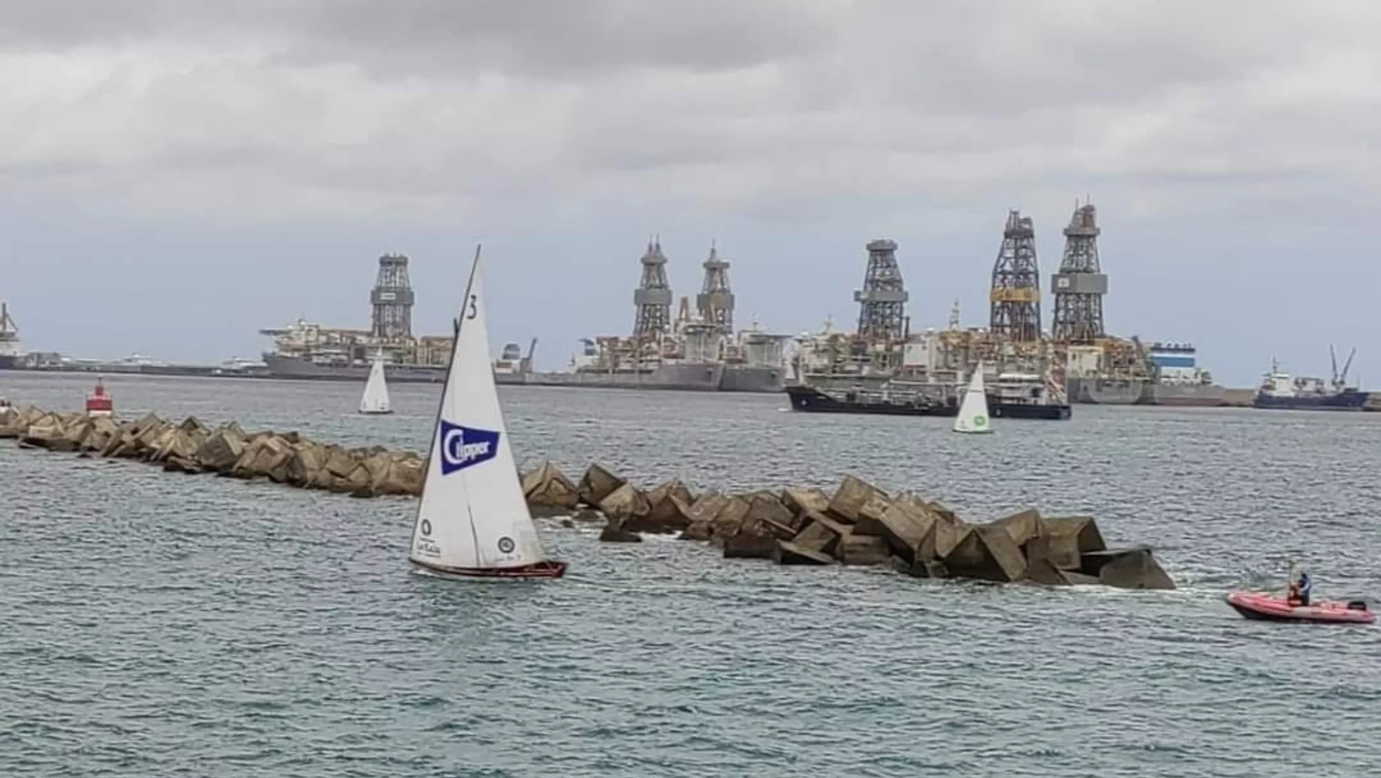 El bote de Vela Latina Tomás Morales / TM