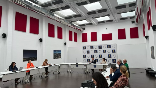 Teodoro Sosa, consejero de Transportes durante el Pleno / MARCOS MORENO - ATLÁNTICO HOY Teodoro Sosa, consejero de Transportes durante el Pleno / MARCOS MORENO - ATLÁNTICO HOY