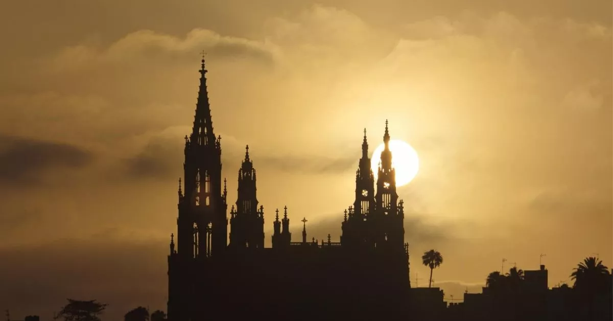 La Iglesia de San Juan Bautista en Arucas empezó a levantarse en 1909 con material de las canteras del municipio./ REDES.