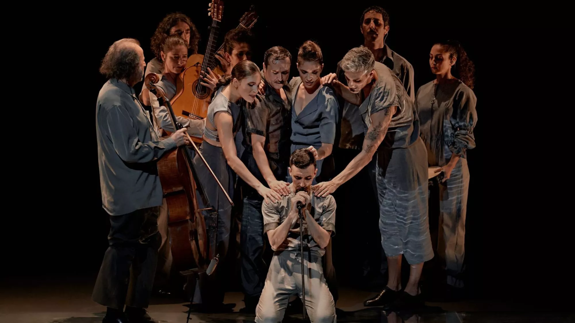 'Entre hilos y huesos', un espectáculo de danza del coreógrafo Daniel Doña  FUNDACIÓN AUDITORIO TEATRO 