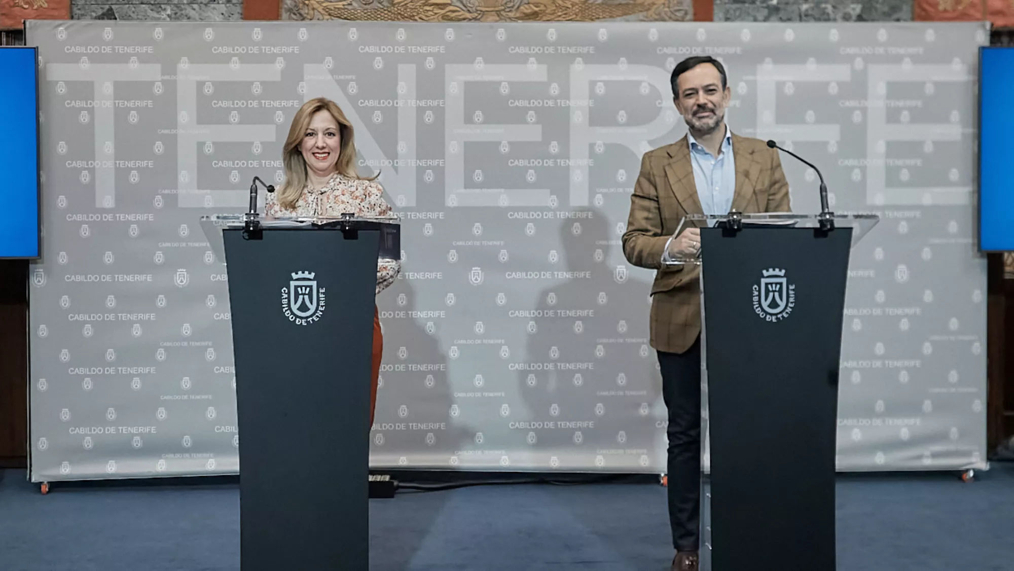 La presidenta del Cabildo de Tenerife, Rosa Dávila, y el vicepresidente, Lope Afonso./ CEDIDA