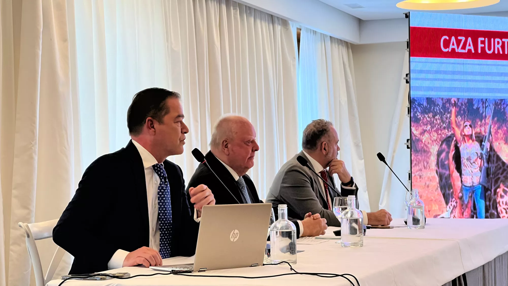 Wolfgang Kiessling, presidente del grupo Loro Parque, Christoph Kiessling, vicepresidente, y Javier Almunia, director de Loro Parque Fundación / LORO PARQUE