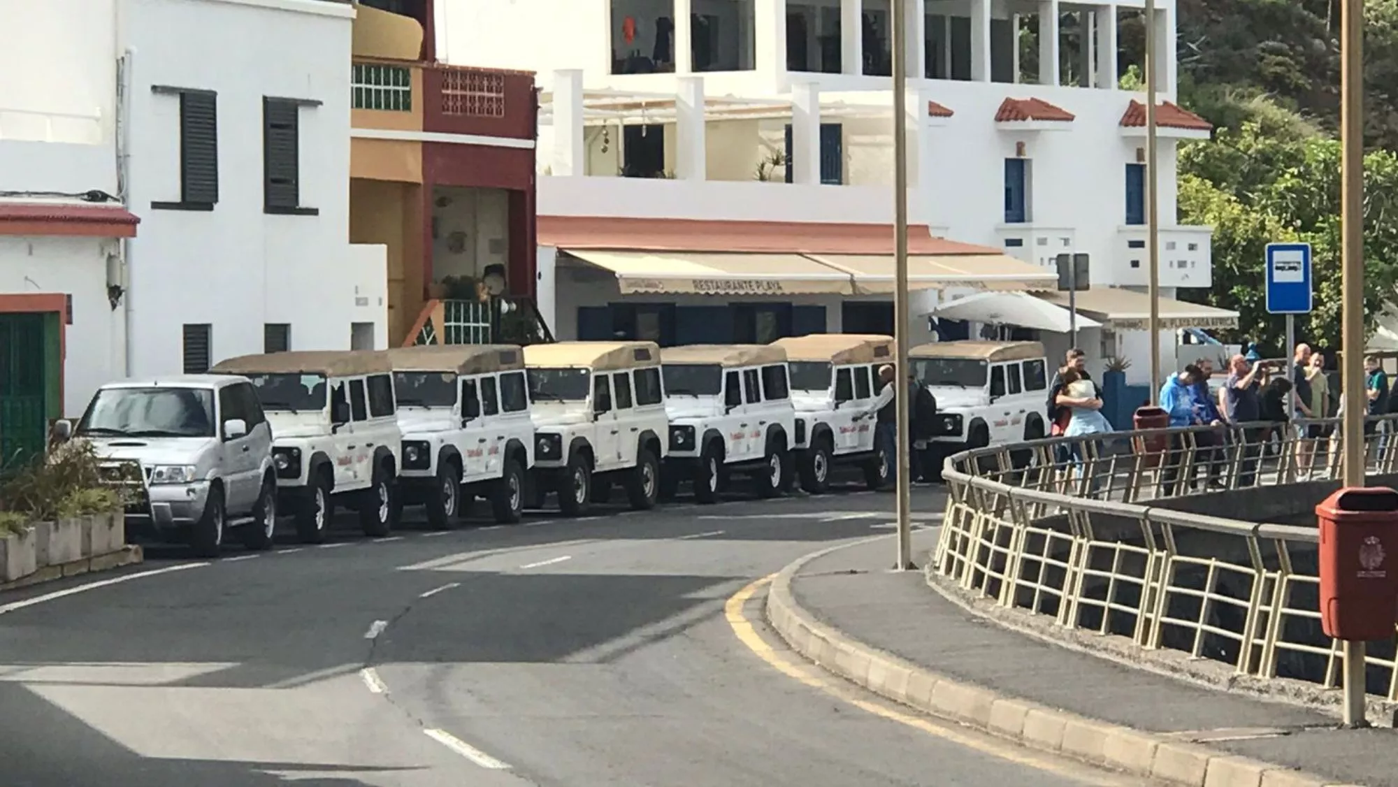 Vehículos de excursión en Anaga / AH