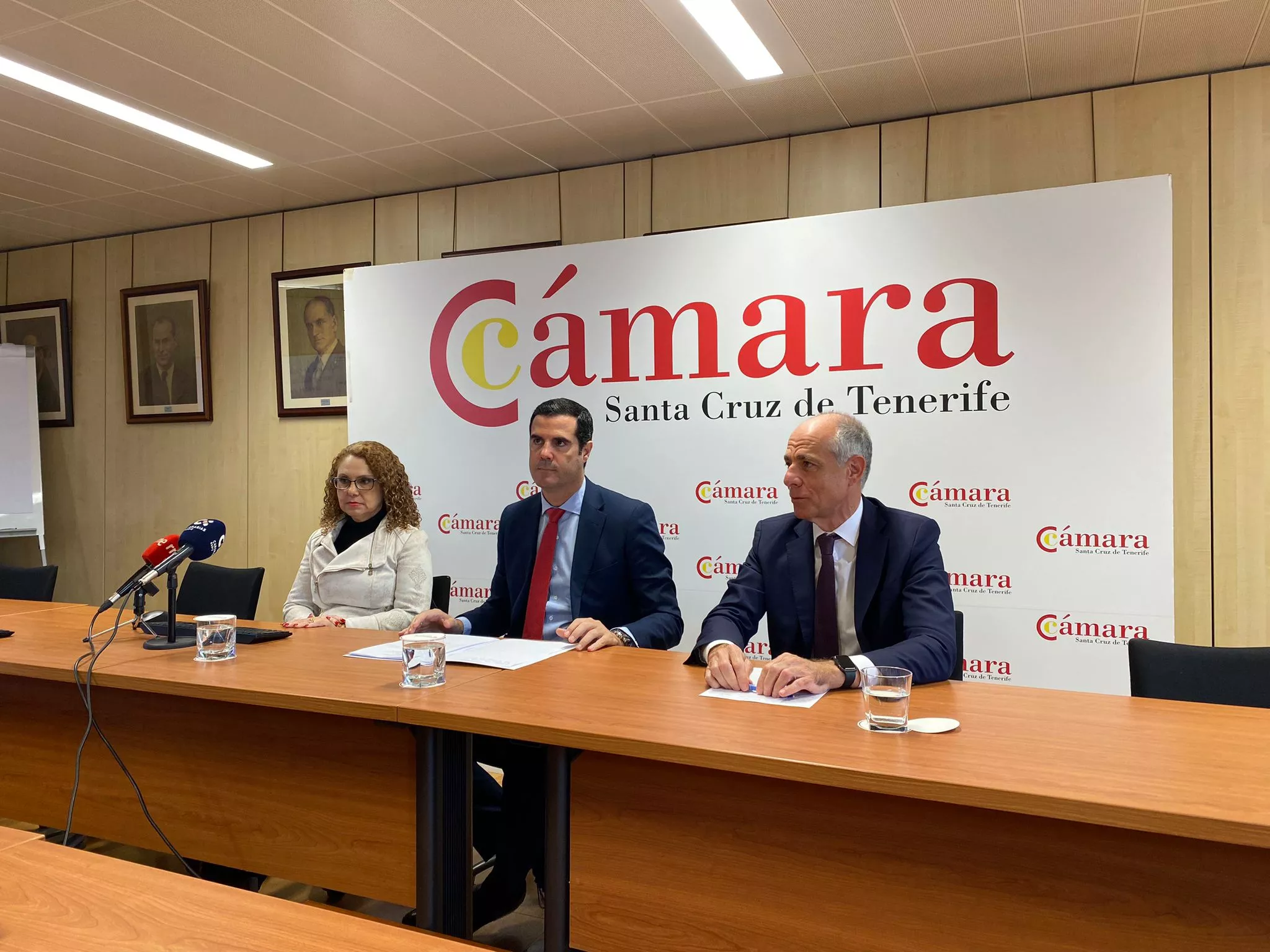 Alicia Correa, Gustavo González de Vega y Santiago Sesé. / ATLÁNTICO HOY - ALBA MARICHAL