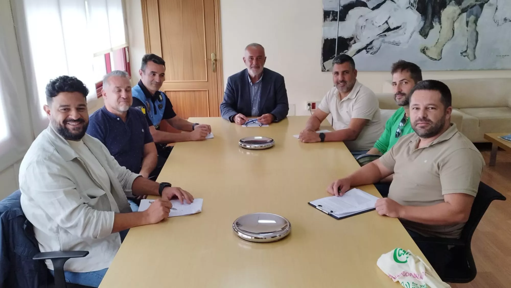 Un momento de la reunión entre los policías locales y el director general / CSIF