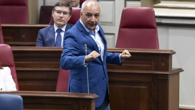 747b8611a4870daaba069b07499d0bf8d42da20b