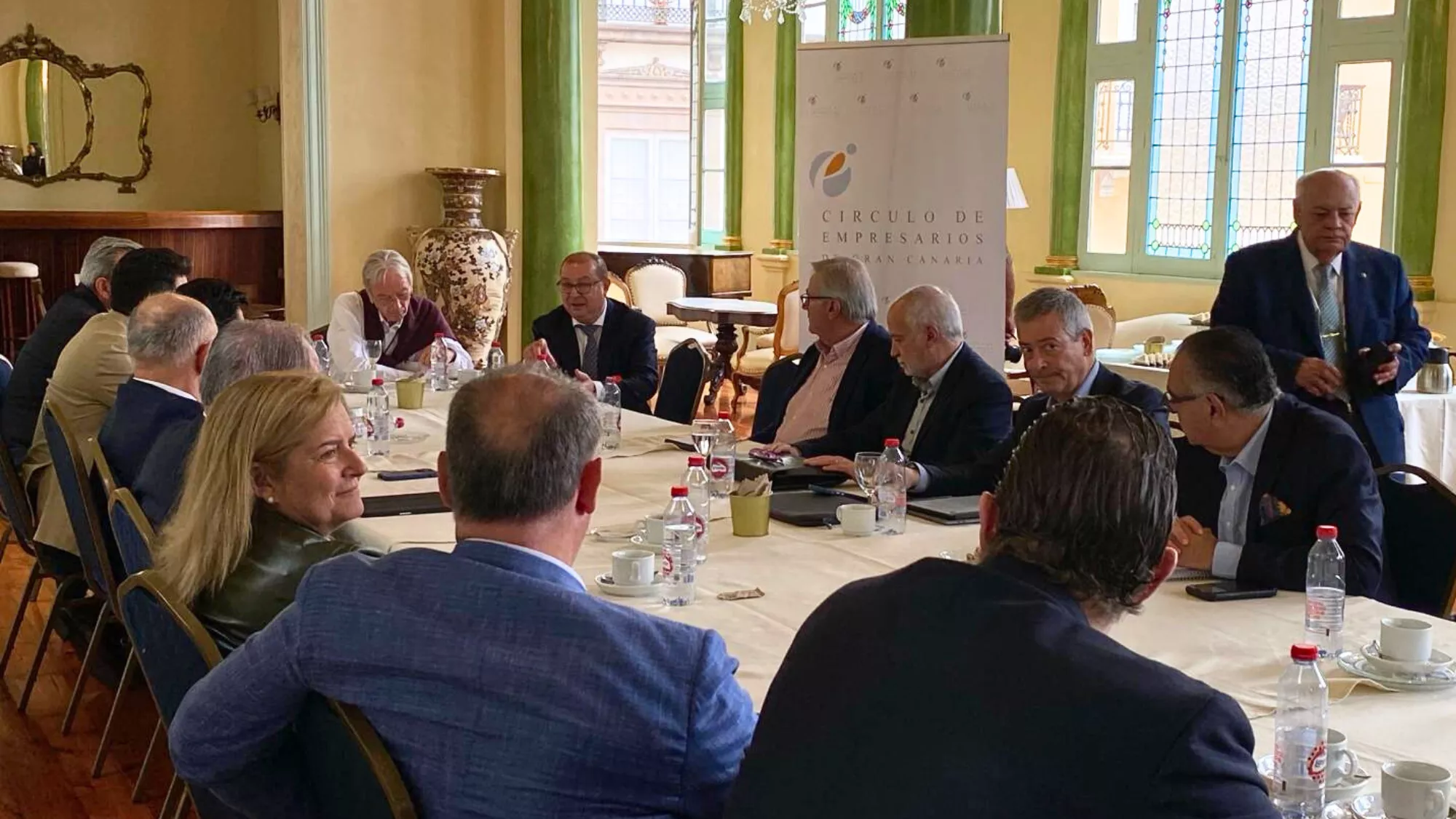 El Círculo de Empresarios de Gran Canaria se reúne con Excelcan para analizar la situación del turismo / ATLÁNTICO HOY