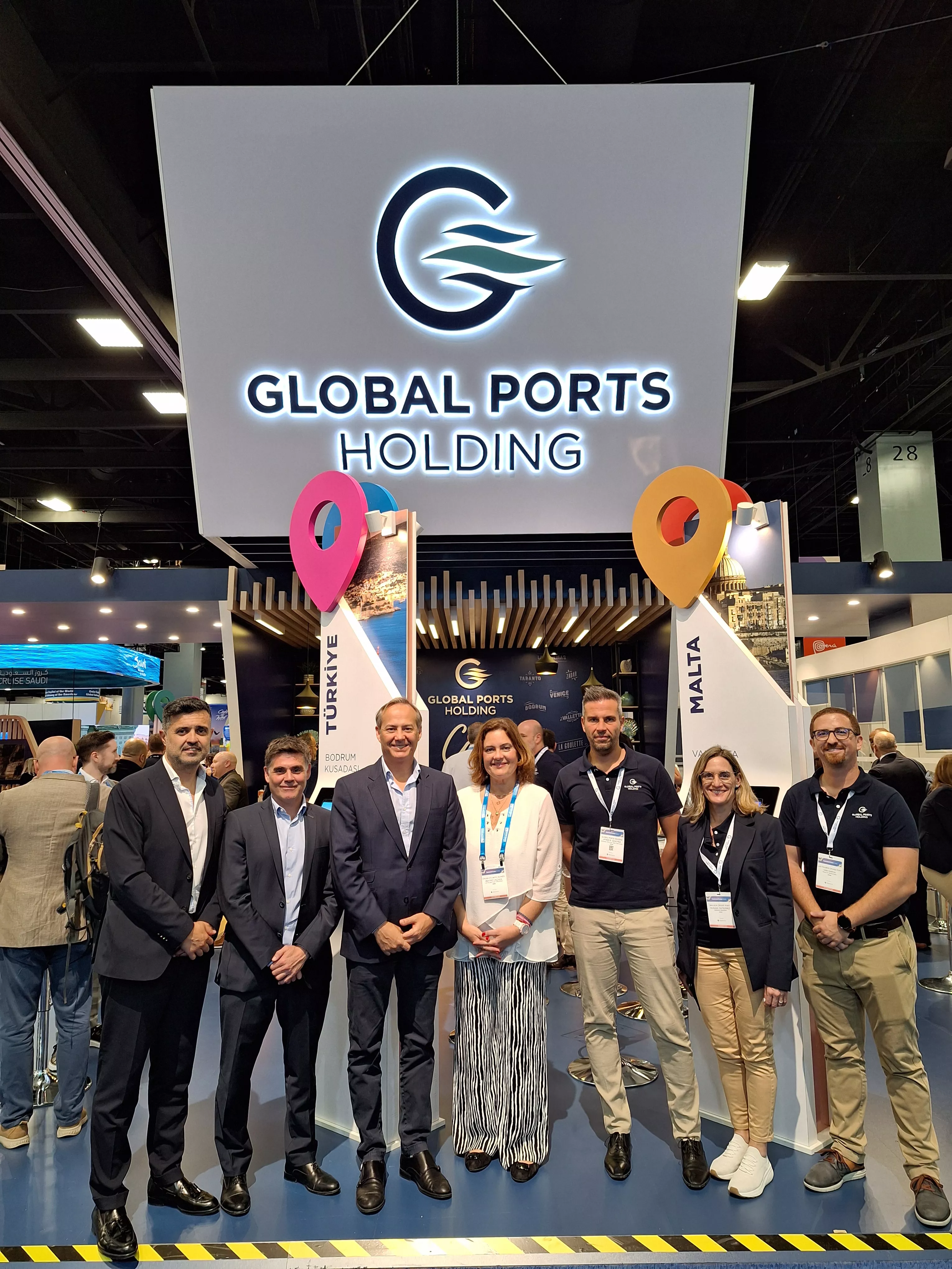 Delegación de la Autoridad Portuaria liderada por Beatriz Calzada en la Feria Seatrade Cruise Global de Miami./ CEDIDA