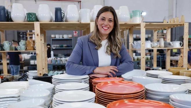 Imagen de la tienda de cerámica low cost de Gran Canaria / A MERCADERÍA Imagen de la tienda de cerámica low cost de Gran Canaria / A MERCADERÍA