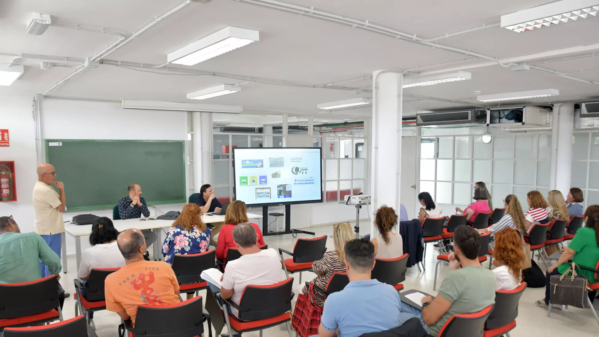 Presentación del Programa de Bienestar Sociofamiliar / AYUNTAMIENTO DE SAN BARTOLOMÉ DE TIRAJANA