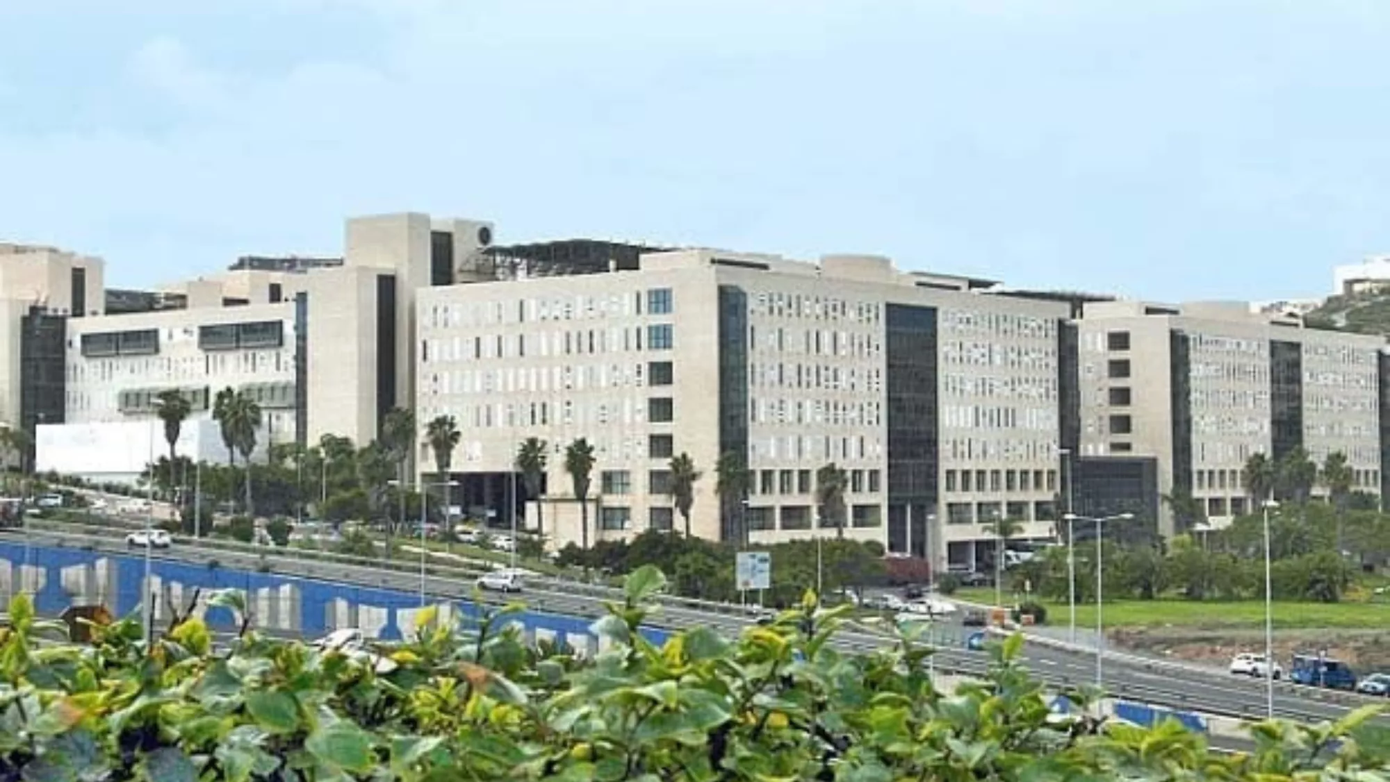 Hospital Universitario Doctor Negrín./ SANIDAD