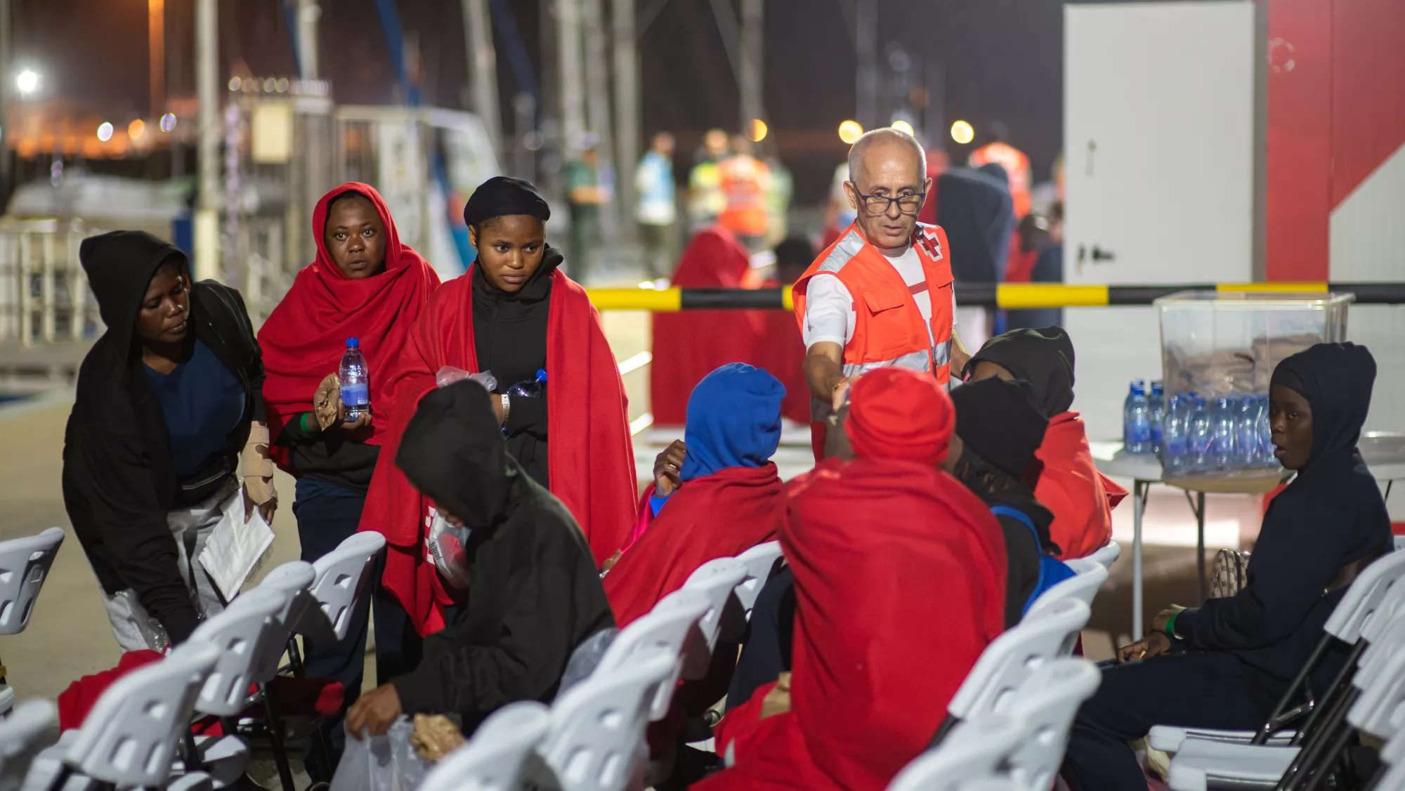 Tres nuevas embarcaciones llegan a las Islas a través de la ruta canaria / EFE - CARLOS DE SÁA