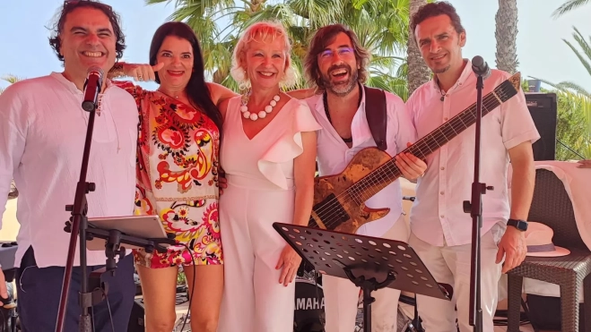 Elba Leandre junto a Marianne Robiou Project./ CEDIDA