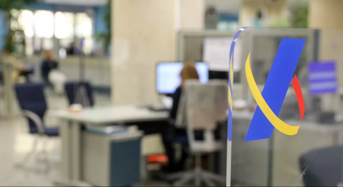 Los residentes que hayan pasado al menos 183 días del ejercicio fiscal 2023 en el territorio tienen derecho a hacer la declaración de la renta en Canarias./ REDES.