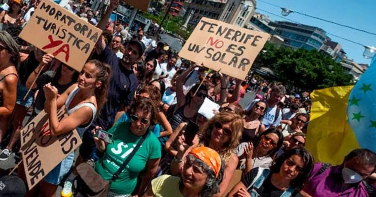 La gran expectación por la manifestación del sábado 20A augura un gran afluencia de personas en la concentración de Tenerife./ AH.