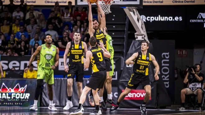 sastre salto sastre salto