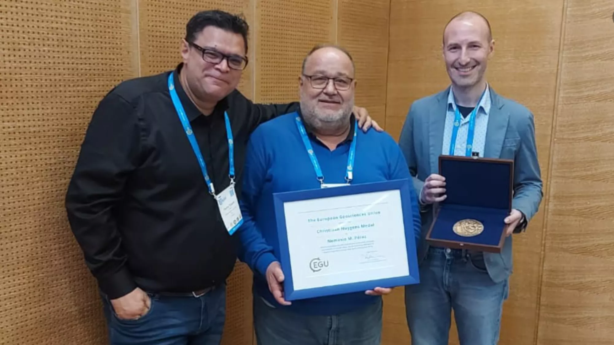 La EGU otorga la Medalla Christiaan Huygens 2024 a Dr. Nemesio M. Pérez / AH
