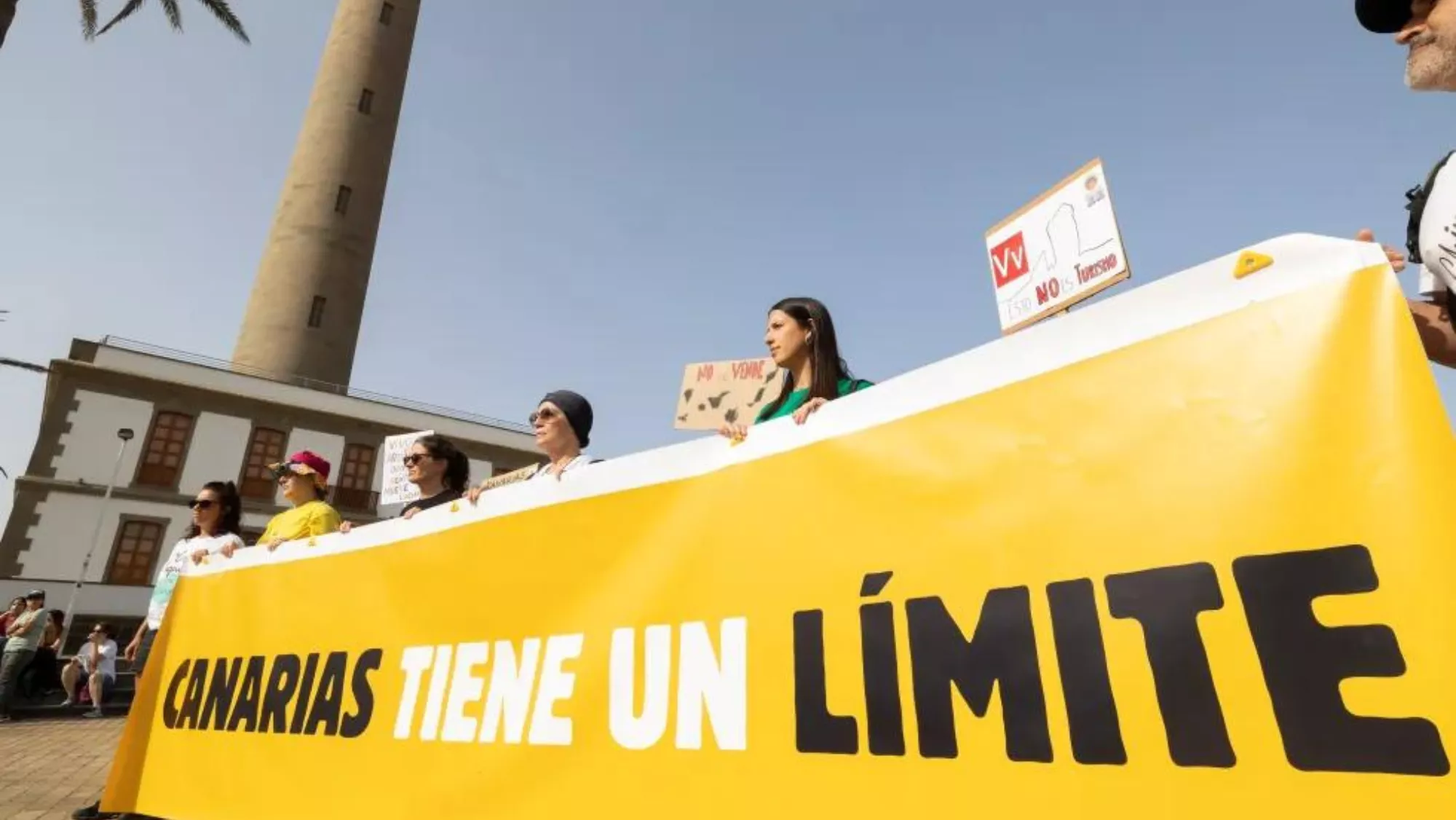 Los promotores de las protestas sobre el turismo en Canarias confían en cambiar su modelo / EFE