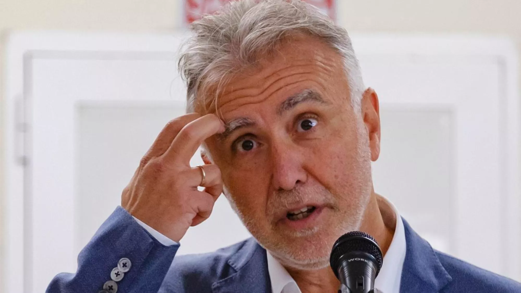 El ministro de Política Territorial, Ángel Víctor Torres./ EFE/Ángel Medina G.