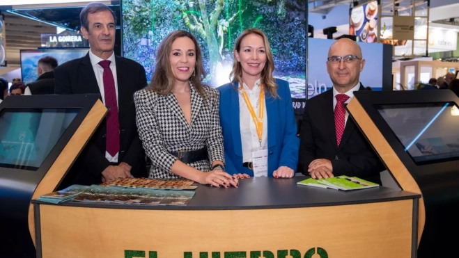 Davinia Suárez junto a Jéssica De León, Miguel Ángel Rodríguez y José Juan Lorenzo / CEDIDA