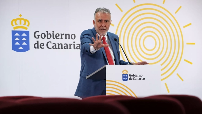 Ángel Víctor Torres tras la reunión / EFE - ÁNGEL MEDINA G.