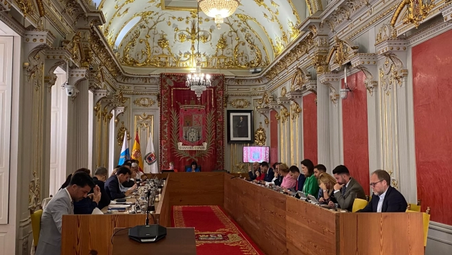 Pleno extraordinario del Ayuntamiento de Las Palmas de Gran Canaria sobre Sociedad de Promoción / ATLÁNTICO HOY