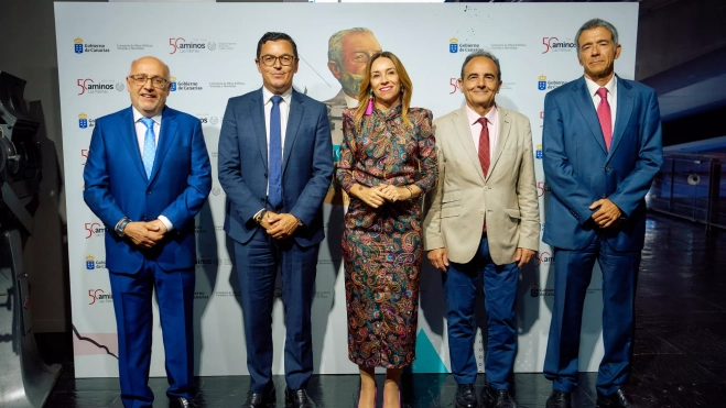 Autoridades presentes en el acto / CONSEJERÍA DE OBRAS PÚBLICAS, VIVIENDA Y MOVILIDAD