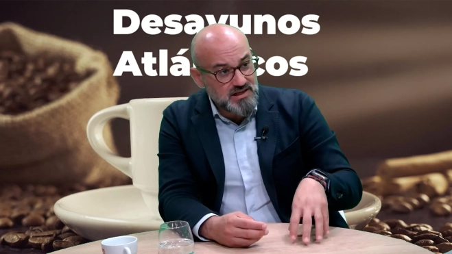 Aridany Romero se explica durante los Desayunos Atlánticos. / AH Aridany Romero se explica durante los Desayunos Atlánticos. / AH