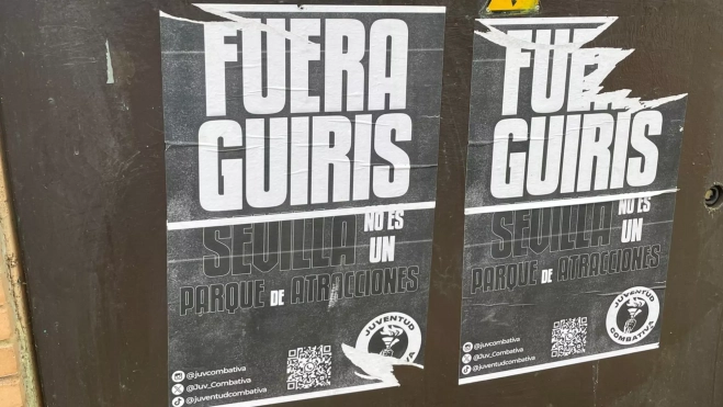 Carteles contra el turismo en Sevilla / AH