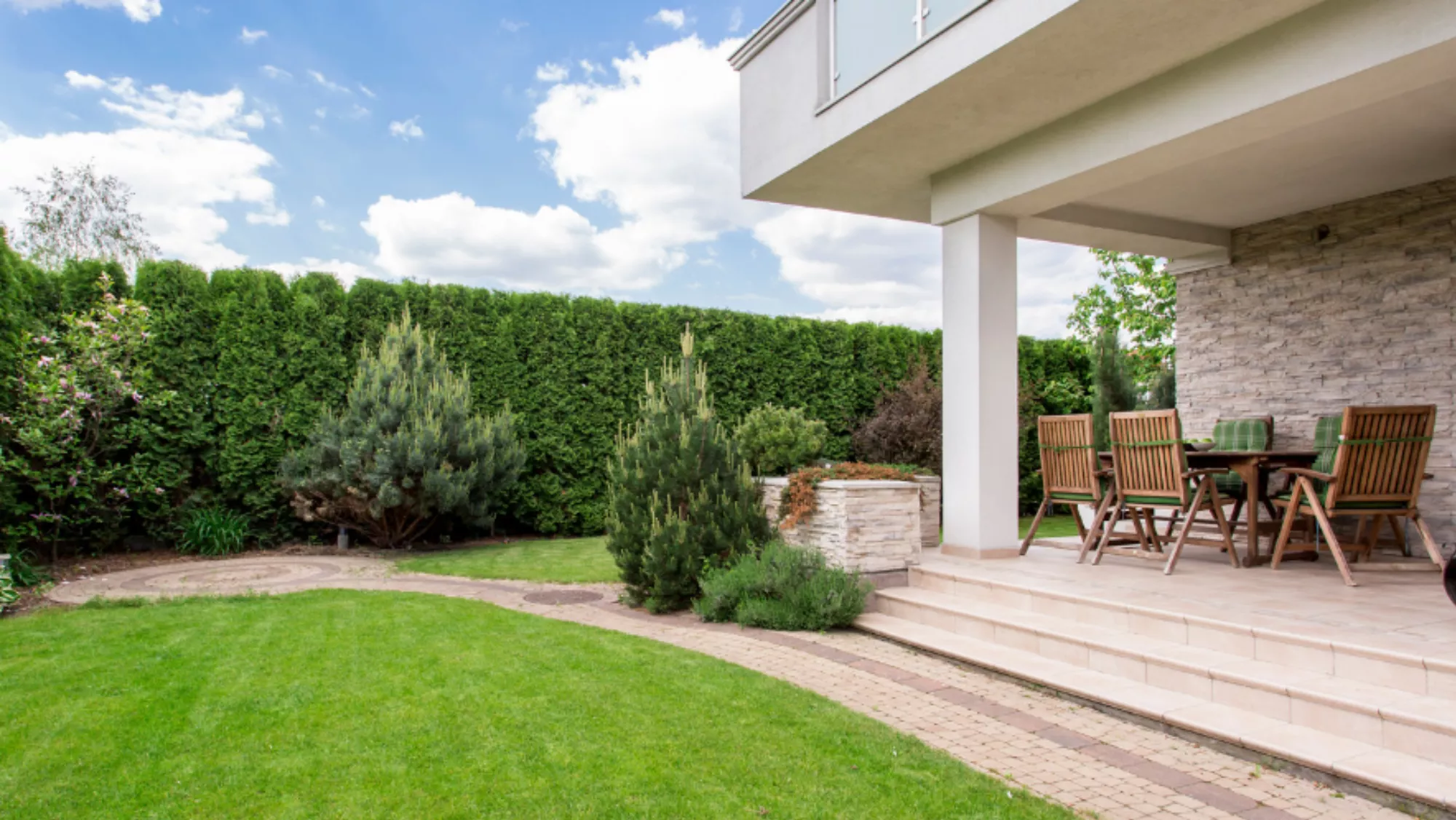 Imagen de una casa en la naturaleza / AH 