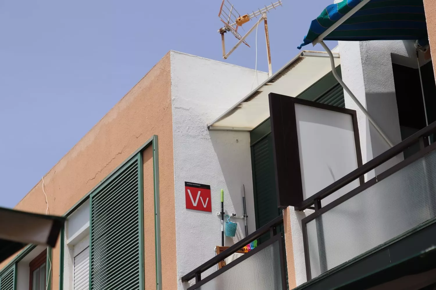 Vivienda vacacional en el sur de Tenerife, Canarias. / AINOHA CRUZ-AH