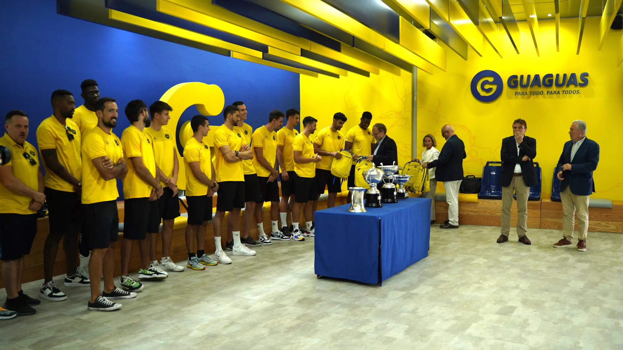 El Club Voleibol Guaguas  / GUAGUAS MUNICIPALES