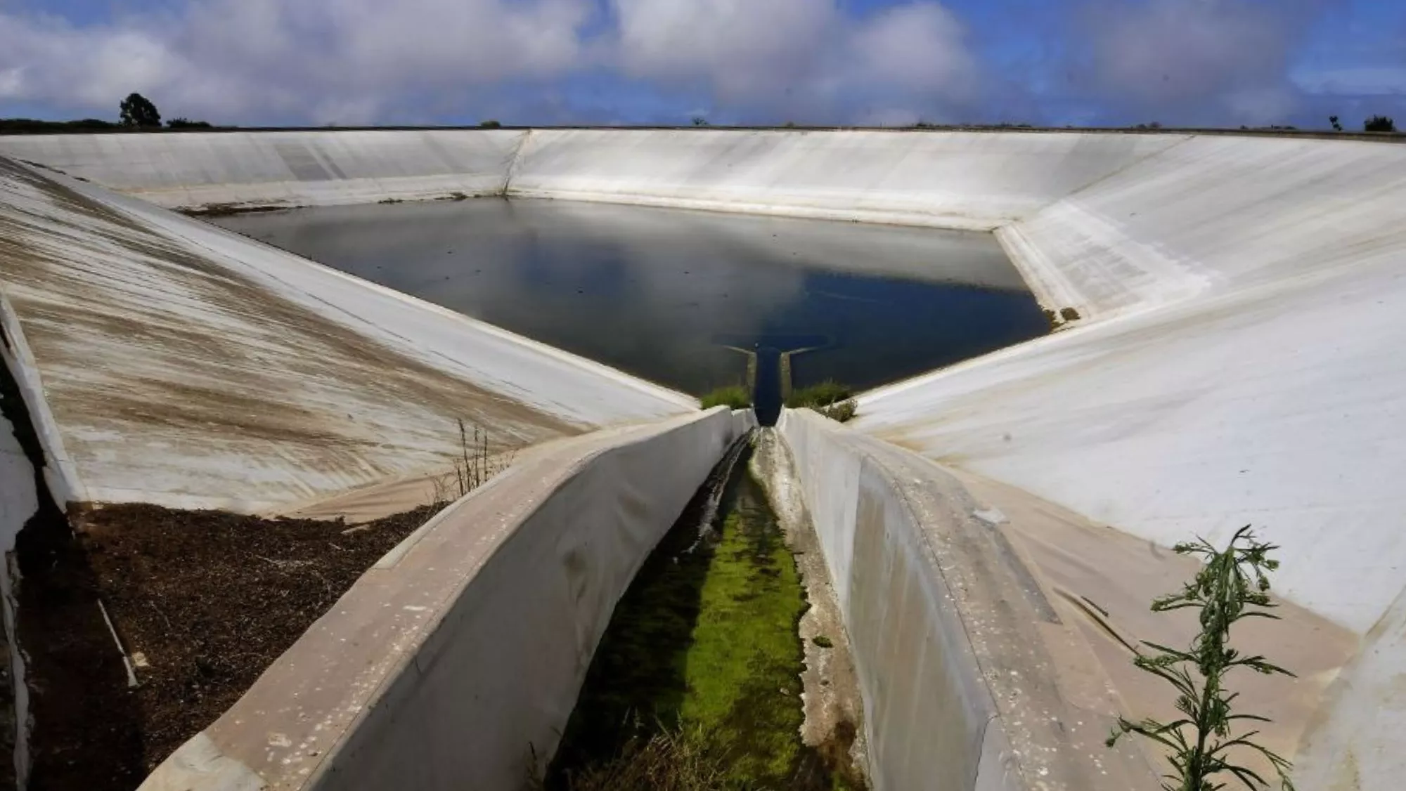 Balsa en Tenerife. / CÁMARA INSULAR DE AGUAS