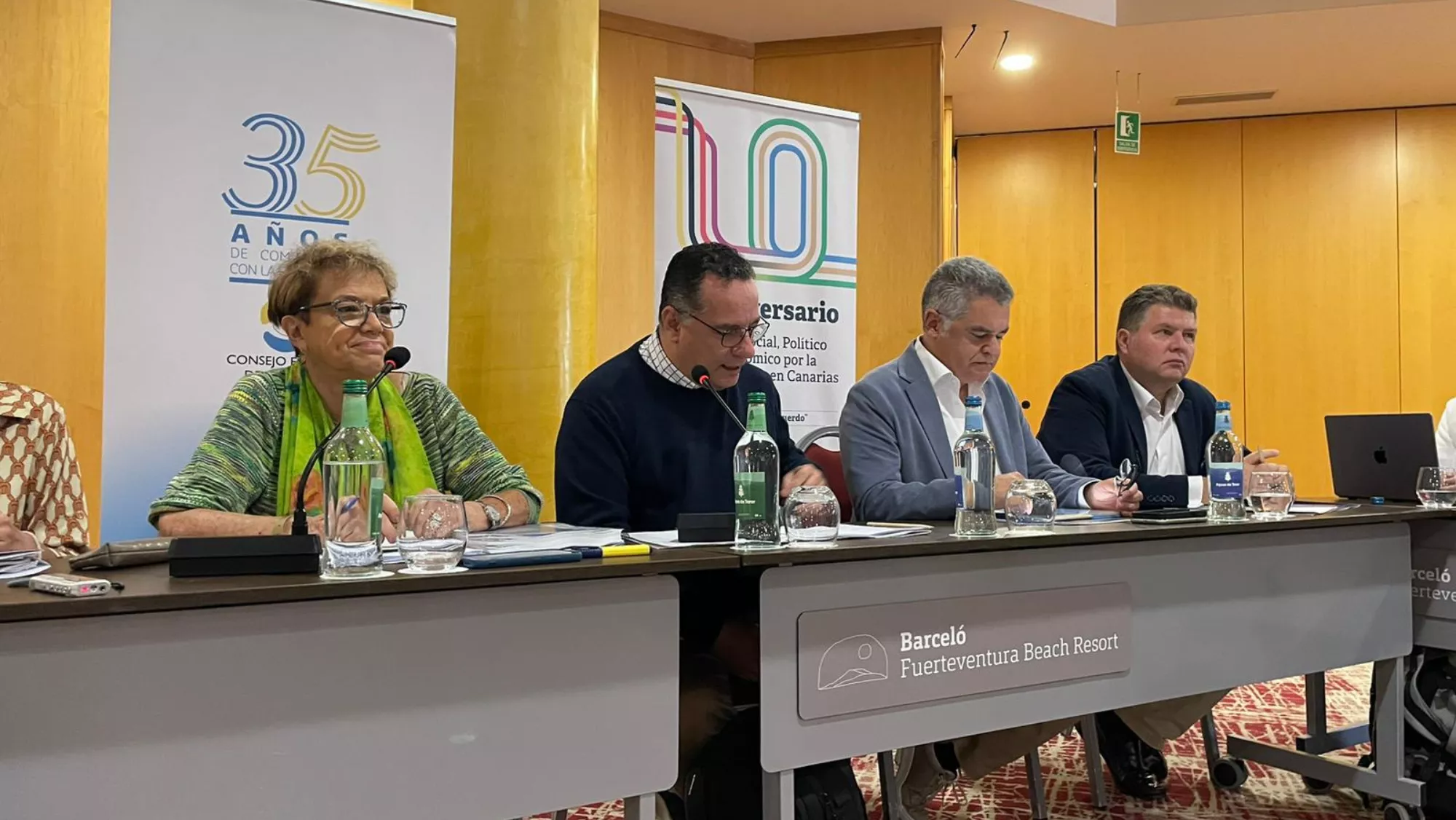 El consejero Poli Suárez explicando los retos de la educación en Canarias / CONSEJERÍA DE EDUCACIÓN