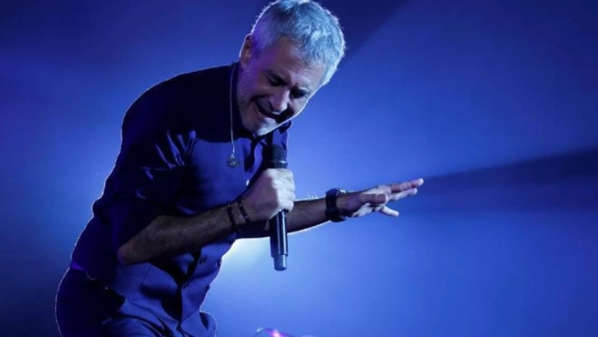 Sergio Dalma en uno de sus conciertos / EFE Sergio Dalma en uno de sus conciertos / EFE