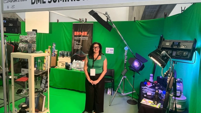 Amalia, de DML Suministros Escénicos / AH / BELA CABRERA Amalia, de DML Suministros Escénicos / AH / BELA CABRERA